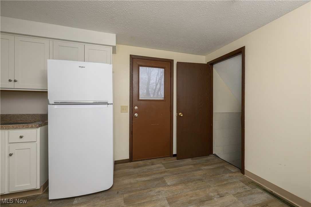 351 - 353 Harding Avenue NW Massillon OH 44646