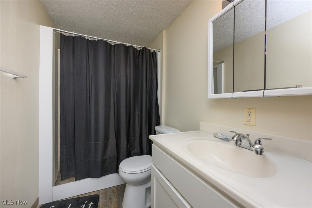 351 - 353 Harding Avenue NW Massillon OH 44646