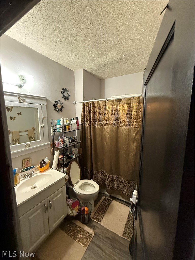 13609 Eaglesmere Avenue Cleveland OH 44110