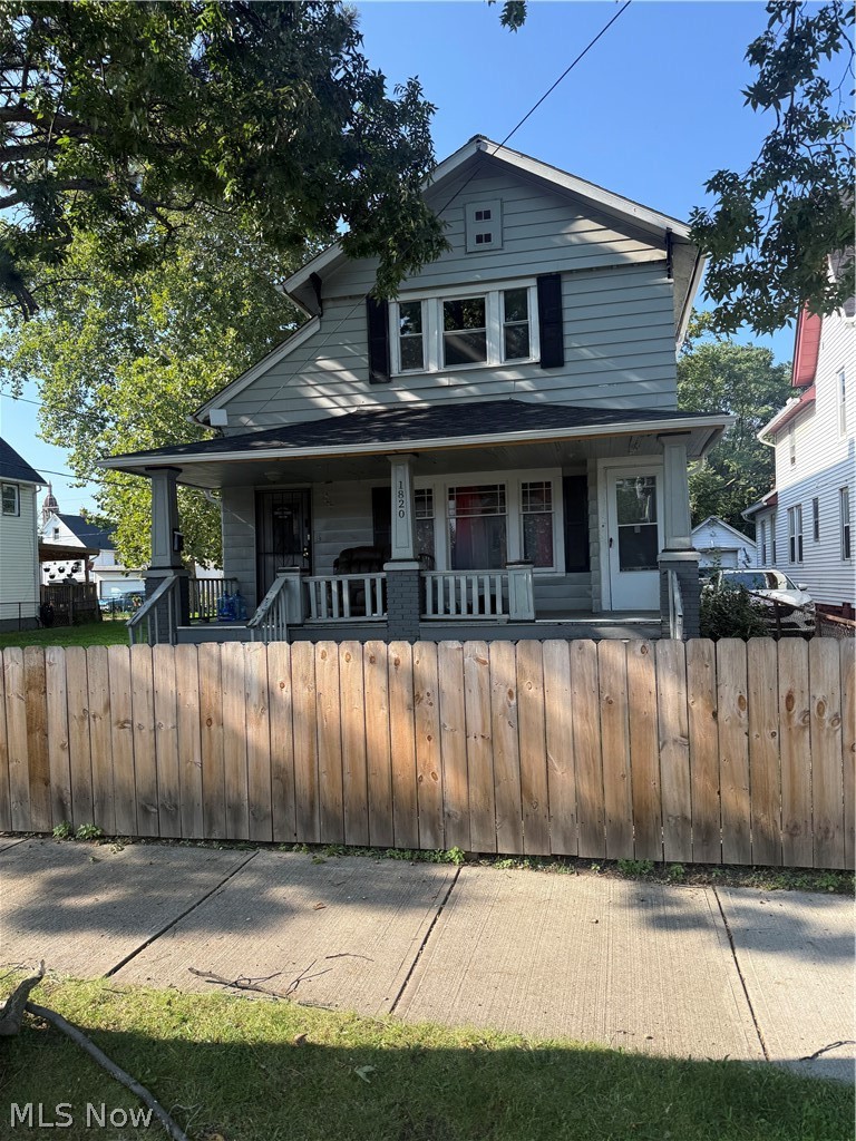 1820 Holmden Avenue Cleveland OH 44109