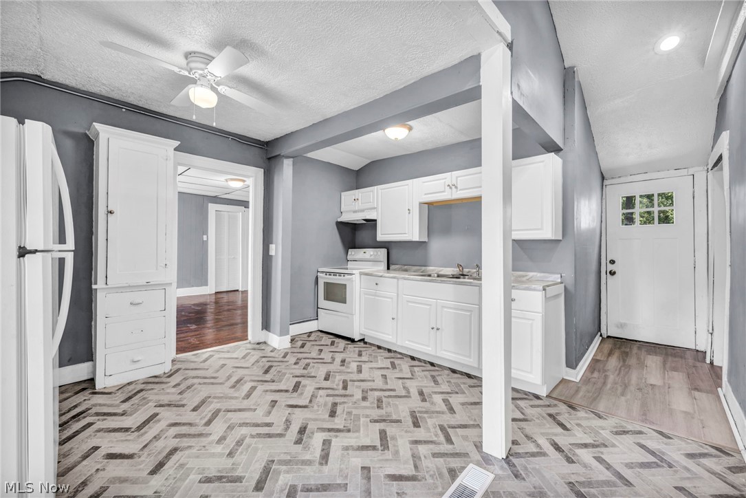 1004 East Avenue Elyria OH 44035