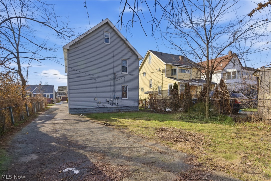4025 E 144th Street Cleveland OH 44128
