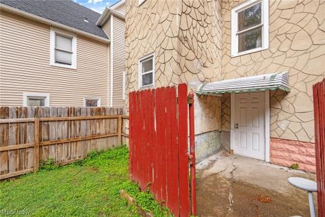 1378 W 114th Street Cleveland OH 44102