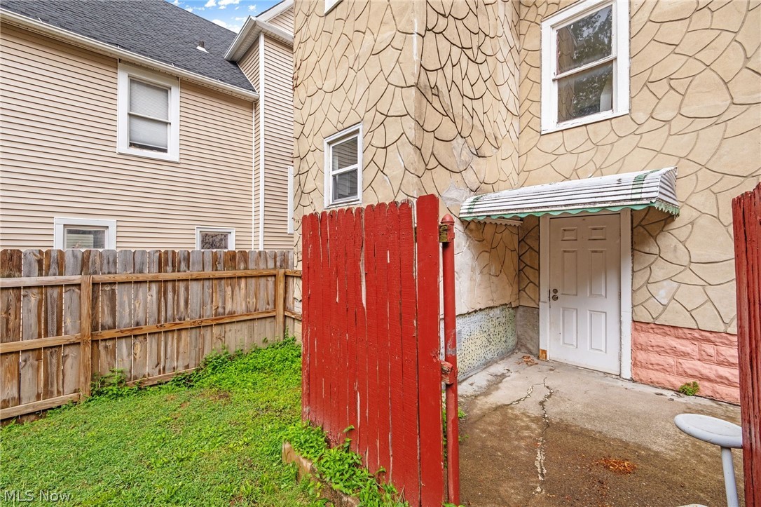 1378 W 114th Street Cleveland OH 44102