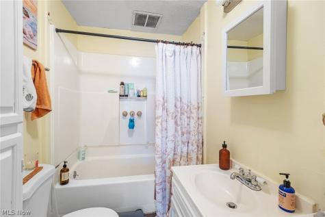 1378 W 114th Street Cleveland OH 44102