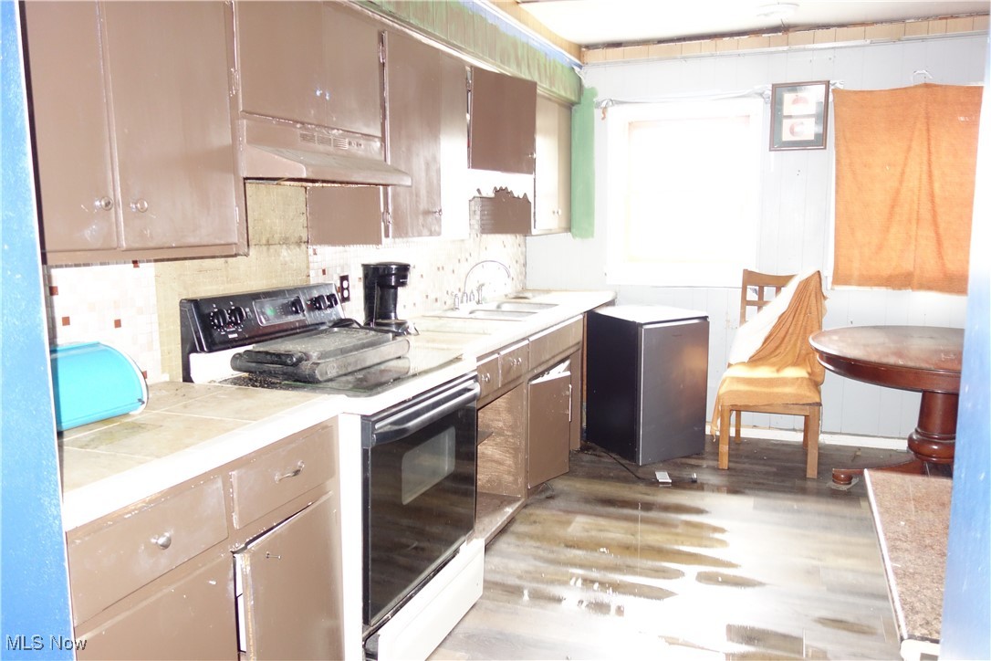 6090 Manchester Road New Franklin OH 44319
