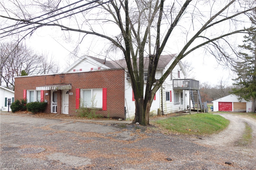 6090 Manchester Road New Franklin OH 44319