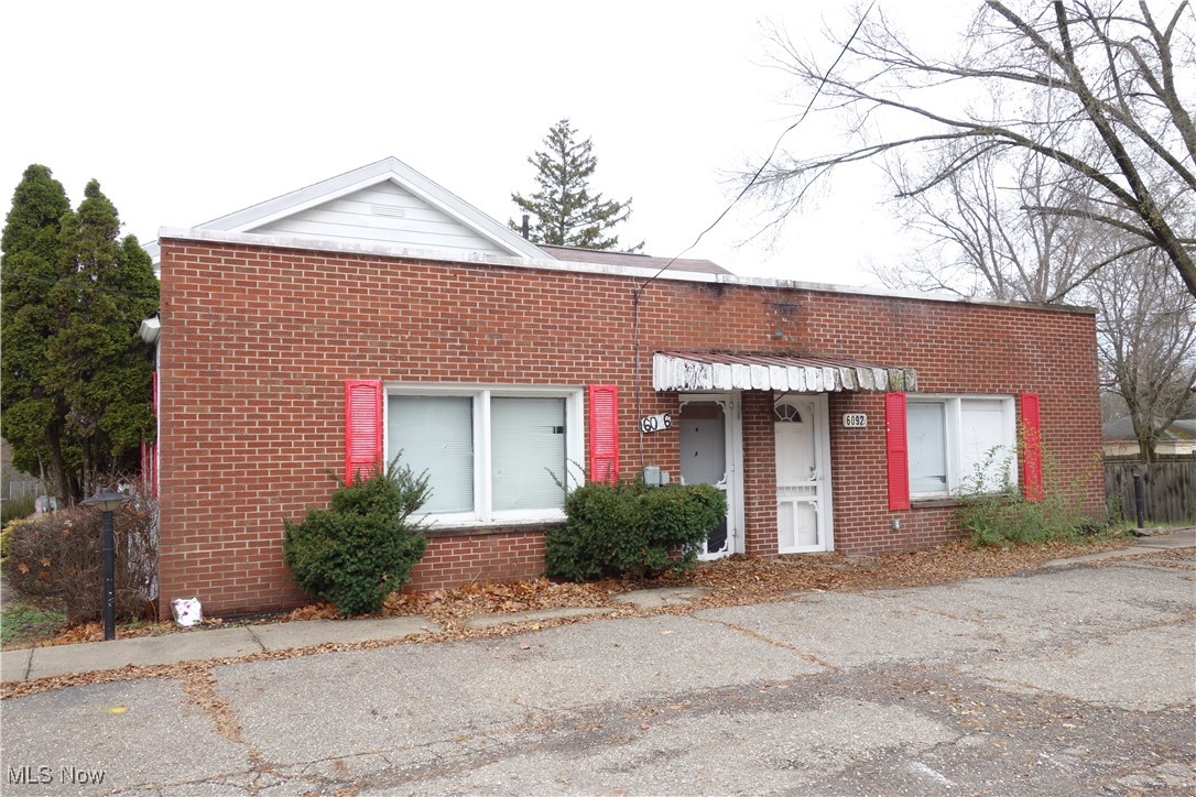 6090 Manchester Road New Franklin OH 44319