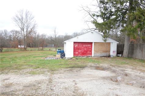 6090 Manchester Road New Franklin OH 44319