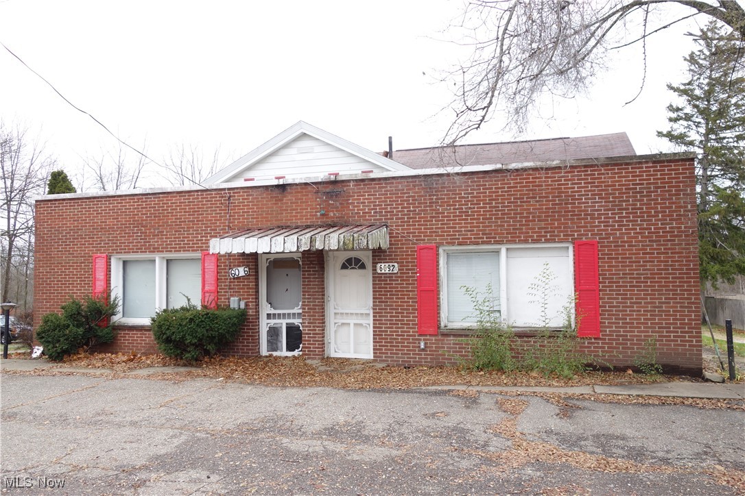 6090 Manchester Road New Franklin OH 44319