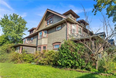 2234 West Boulevard Cleveland OH 44102