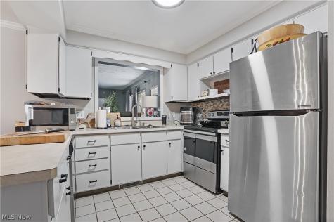 321 Meadowbrook Avenue Youngstown OH 44512