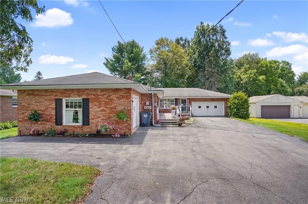 321 Meadowbrook Avenue Youngstown OH 44512
