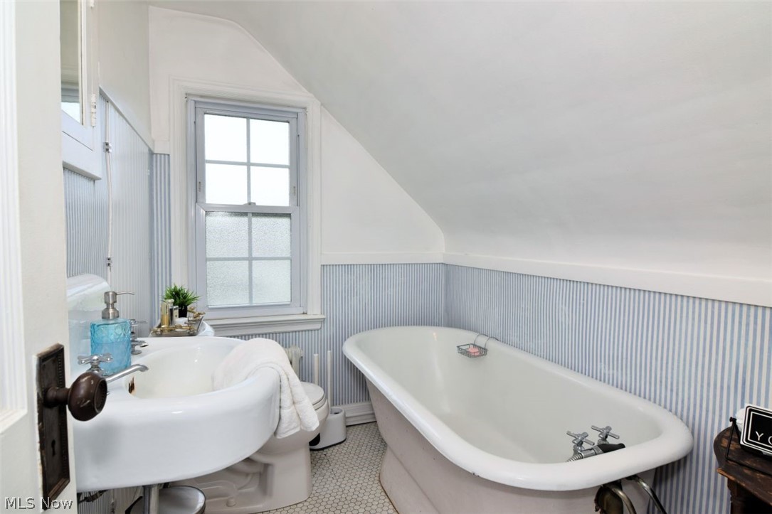 19406 Winslow Road Shaker Heights OH 44122