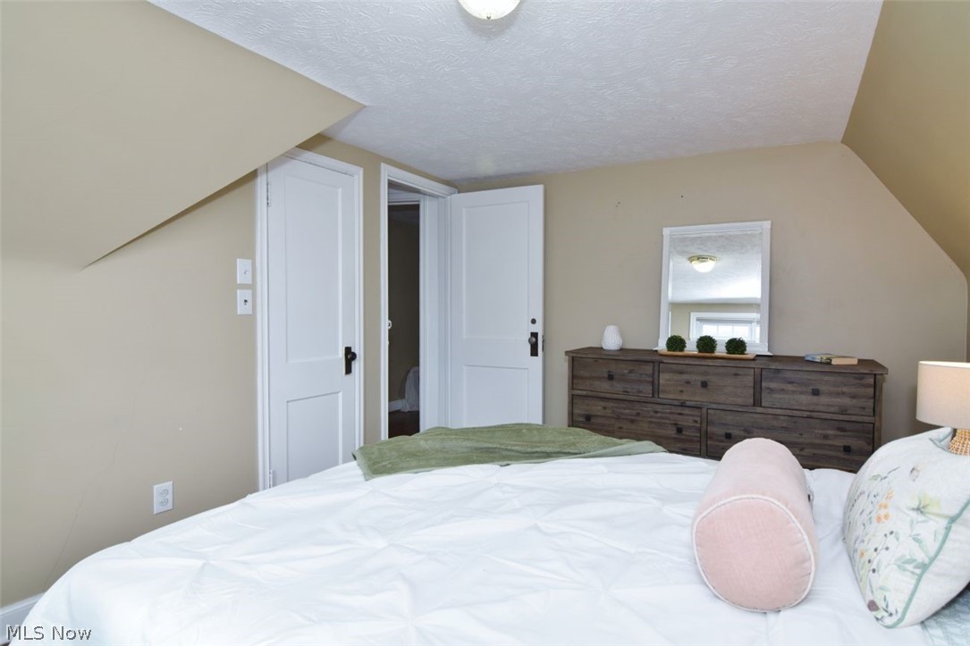 19406 Winslow Road Shaker Heights OH 44122