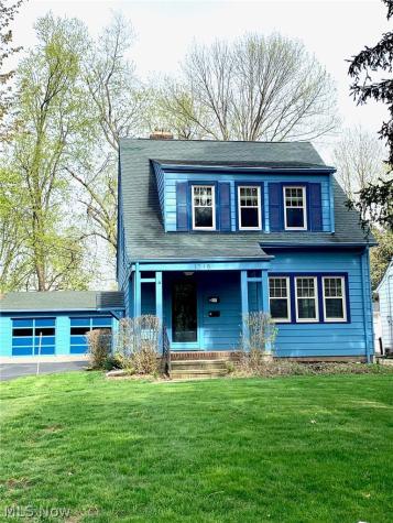 1715 Edgefield Road Lyndhurst OH 44124