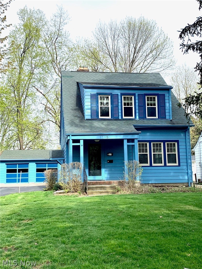 1715 Edgefield Road Lyndhurst OH 44124
