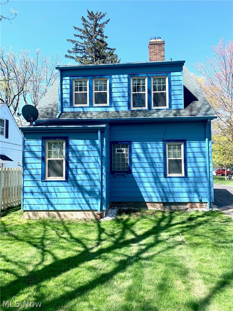 1715 Edgefield Road Lyndhurst OH 44124
