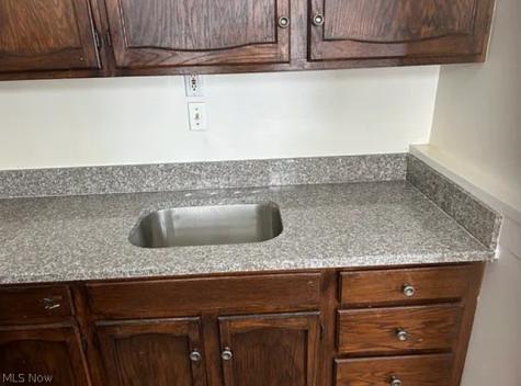 1715 Edgefield Road Lyndhurst OH 44124