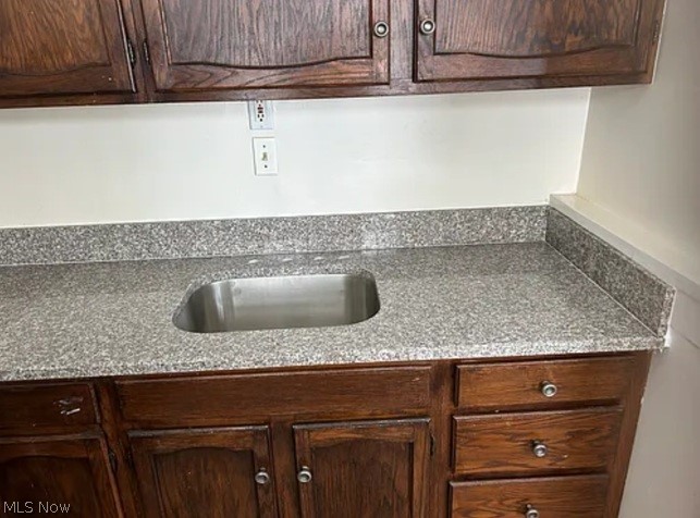 1715 Edgefield Road Lyndhurst OH 44124