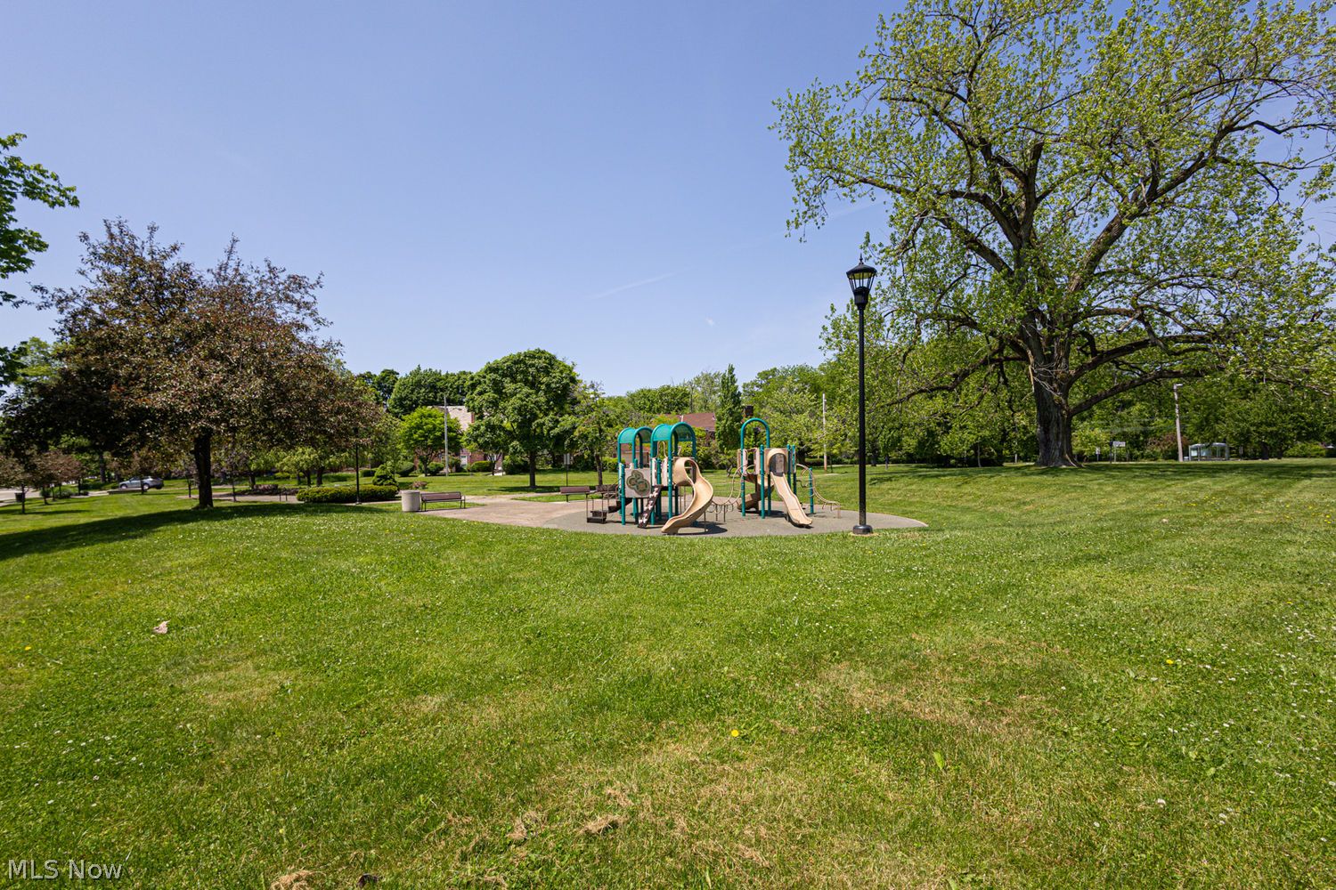 18004 Winslow Road Shaker Heights OH 44122