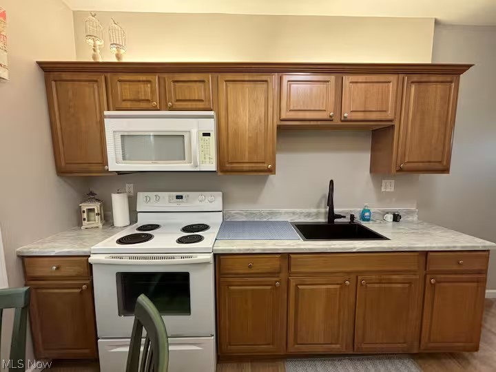 1978 E 126th Cleveland OH 44106