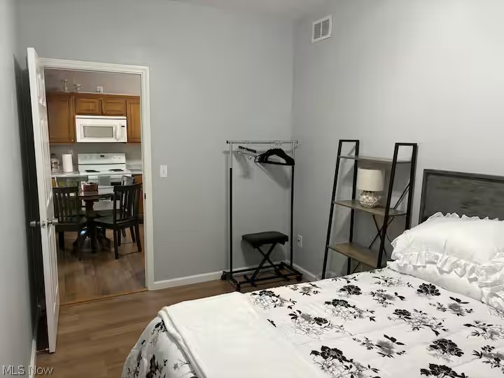 1978 E 126th Cleveland OH 44106