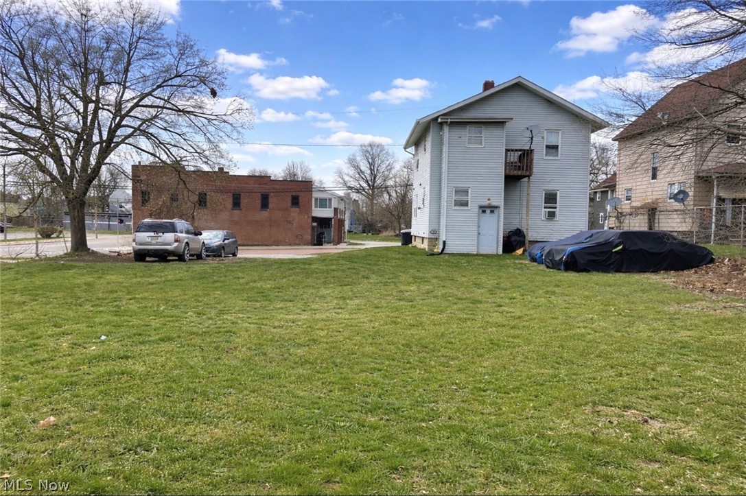 296 Cole Avenue Akron OH 44301