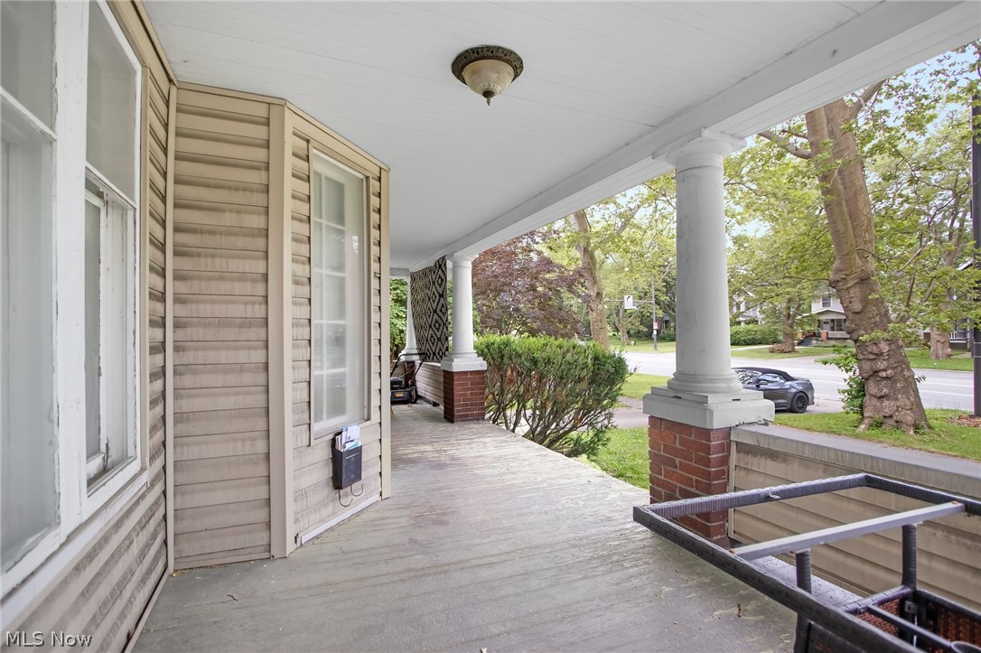 3033 West Boulevard Cleveland OH 44111