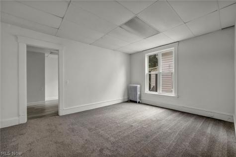 2609 Mapledale Avenue Cleveland OH 44109