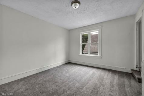 2609 Mapledale Avenue Cleveland OH 44109