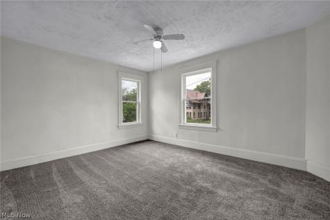 2609 Mapledale Avenue Cleveland OH 44109