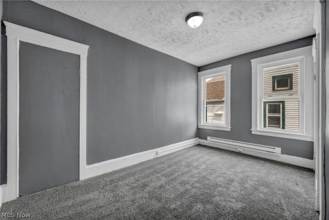 2609 Mapledale Avenue Cleveland OH 44109