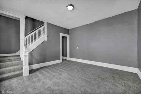 2609 Mapledale Avenue Cleveland OH 44109