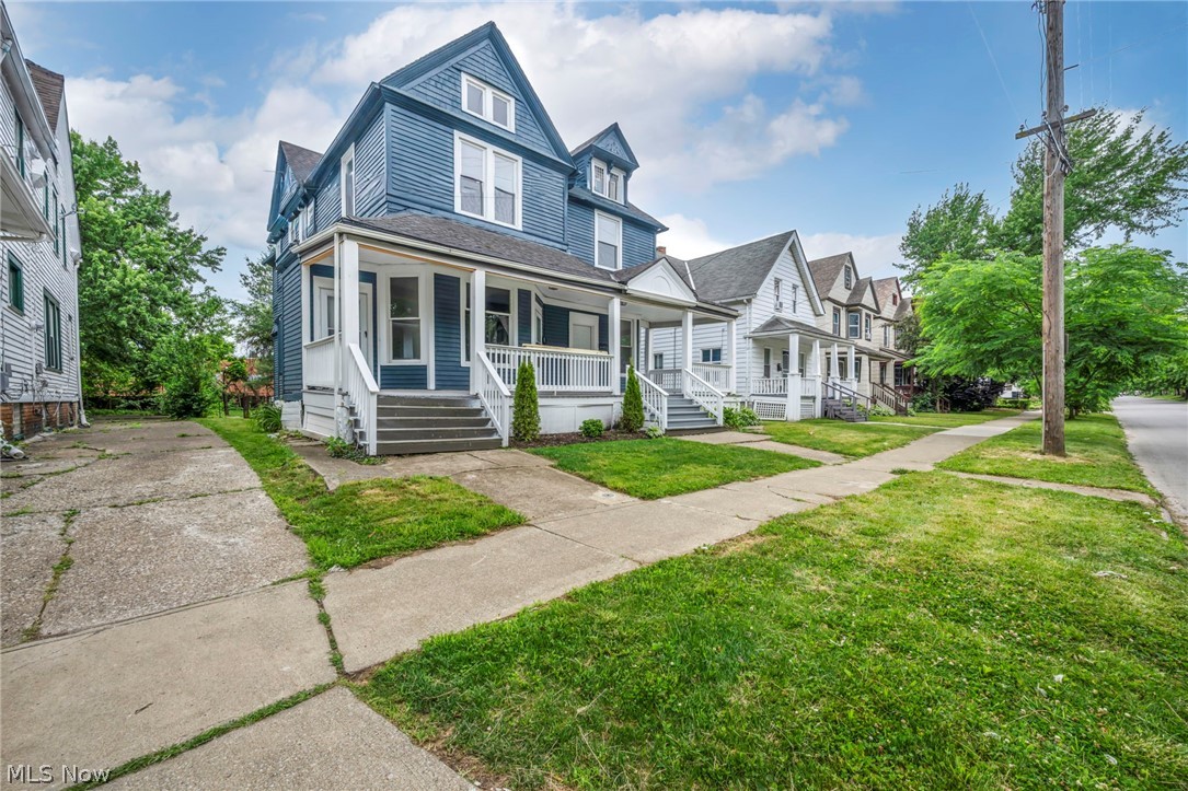 2609 Mapledale Avenue Cleveland OH 44109