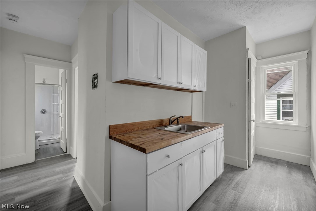 2609 Mapledale Avenue Cleveland OH 44109