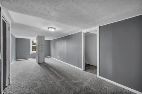 2609 Mapledale Avenue Cleveland OH 44109