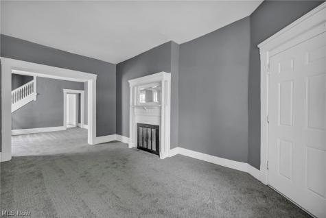 2609 Mapledale Avenue Cleveland OH 44109