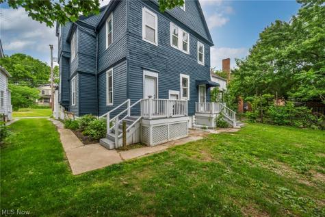 2609 Mapledale Avenue Cleveland OH 44109
