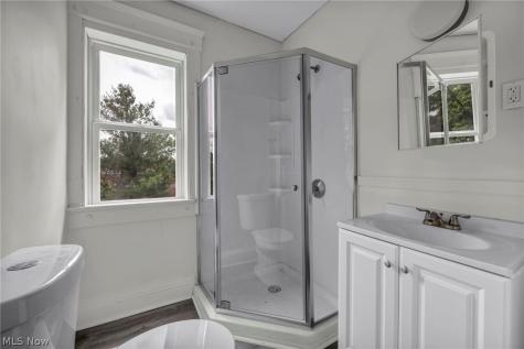 2609 Mapledale Avenue Cleveland OH 44109