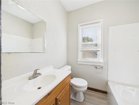 533 Gage Street Akron OH 44311