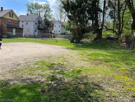 533 Gage Street Akron OH 44311