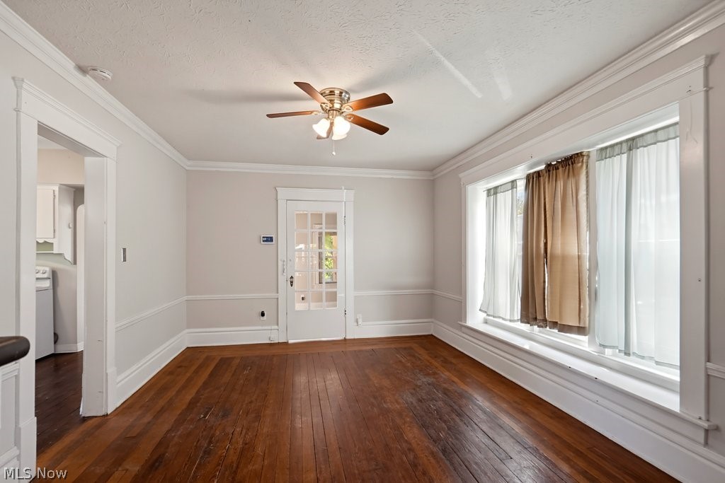 824 Elmore Avenue Akron OH 44302