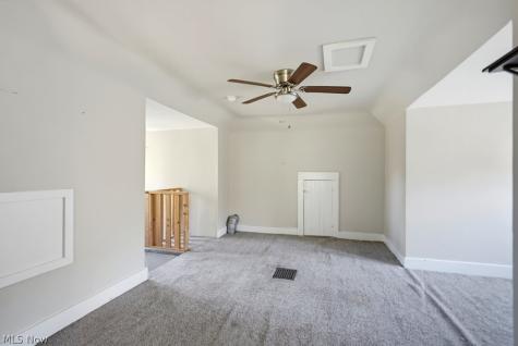 824 Elmore Avenue Akron OH 44302
