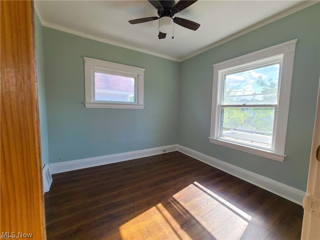 3293 W 98 Cleveland OH 44102