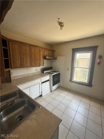 3408 Riverside Avenue Cleveland OH 44109