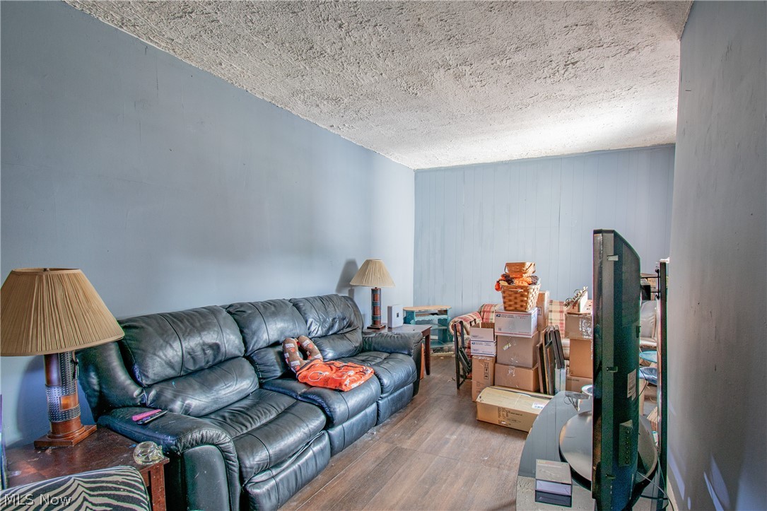 1532 Woodland Avenue NW Canton OH 44703