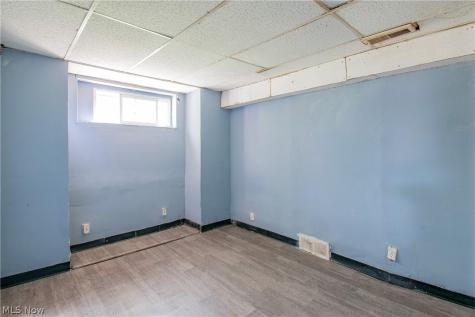 1532 Woodland Avenue NW Canton OH 44703
