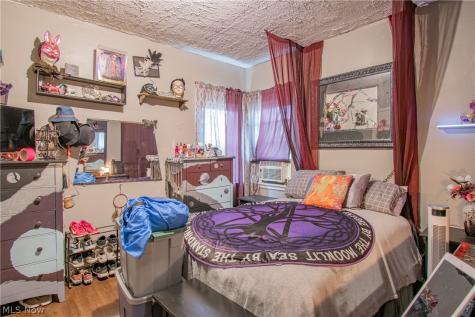 1532 Woodland Avenue NW Canton OH 44703