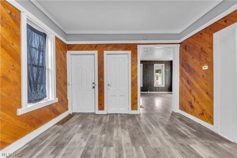2037 W 98th Street Cleveland OH 44102